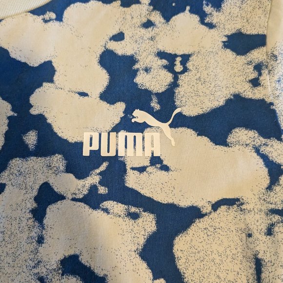 Puma T Shirt Size Medium Cool Print! - Picture 3 of 3